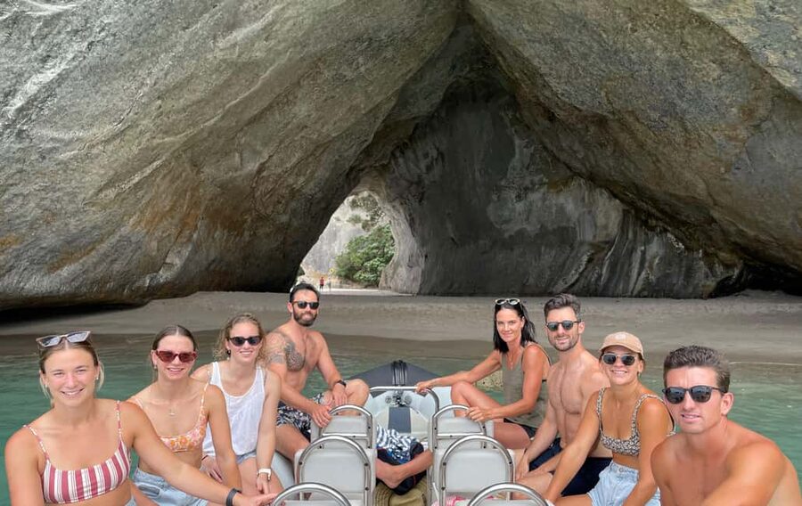 Whitianga: Cathedral Cove Thrilling Boat Tour and Snorkeling - Giant blowholes and sea caves, getting closer to the coast’s power