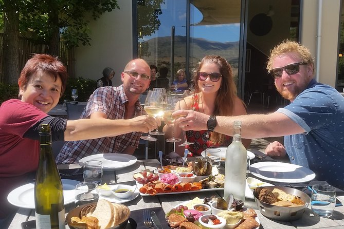 Wine Tour with Wine Tasting from Wanaka - Central Otago wine in a half-day, with pickup that saves your energy