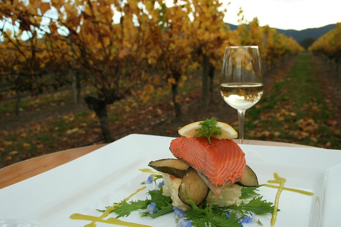 Wine trail and Christchurch City - Luxury, Small Group Tour - Waipara wine valley: boutique tastings where Pinot Noir gets the spotlight