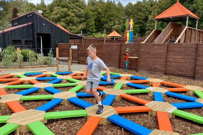 Wonderworld Rotorua - New Zealand's leading maze park - Neon Cave and the puzzle park, the fun swing to darker rooms